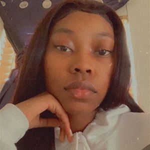 Meet your Posher, Averyona